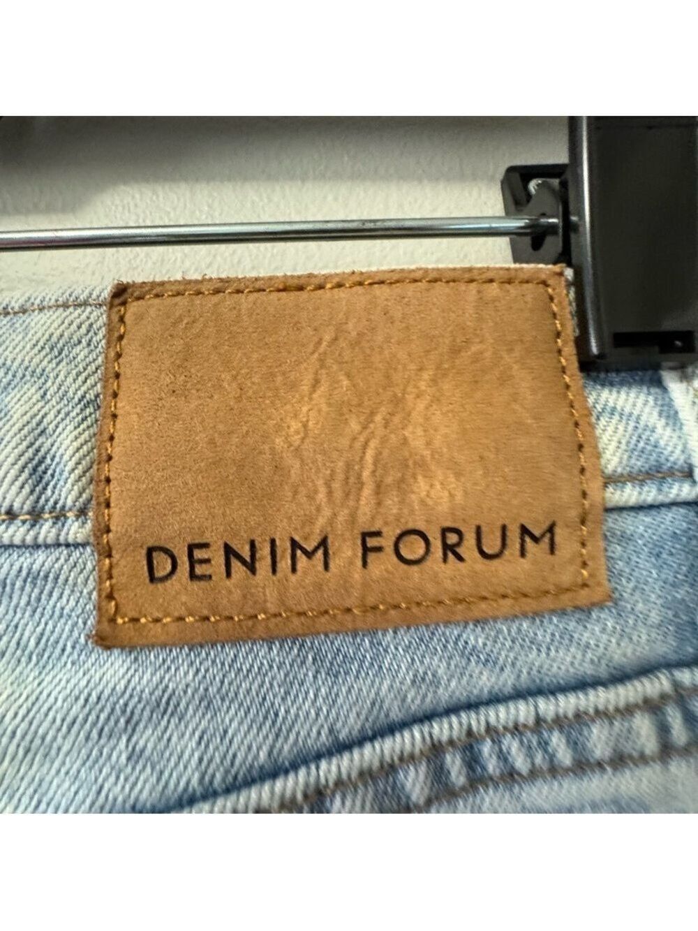 Aritzia Denim Forum The yoko high rise slim ripped jeans SZ 28 - Picture 5 of 13